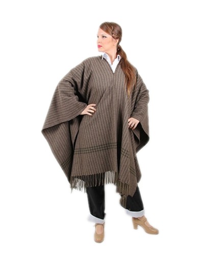 Poncho lana traje de corto