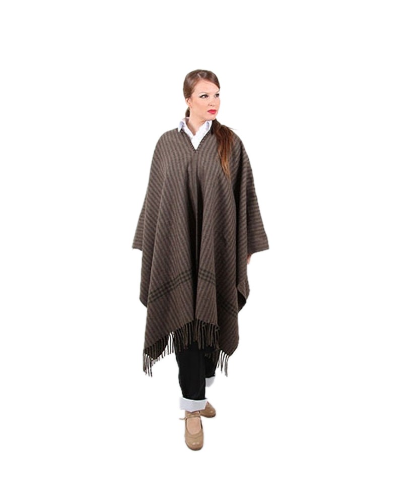 Poncho lana traje de corto