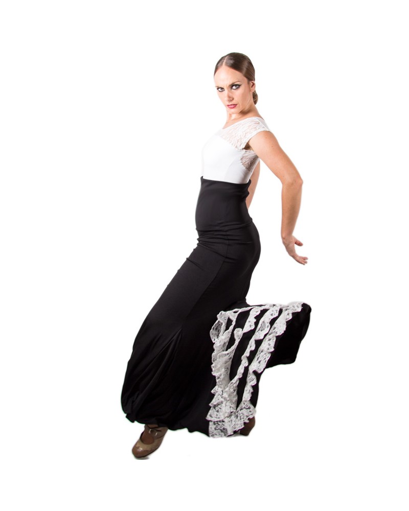 Faldas flamencas con encajes