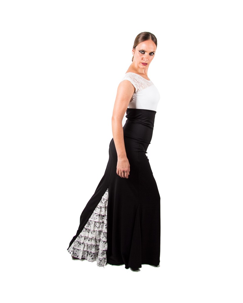 Faldas flamencas con encajes